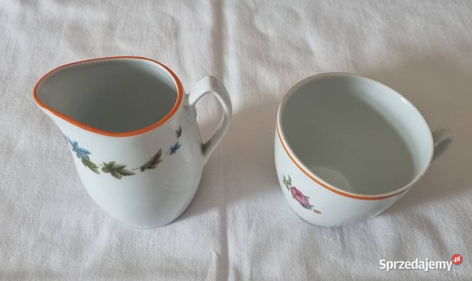 Porcelanowy mlecznikdzbanek filiżanka Chodzież Warszawa