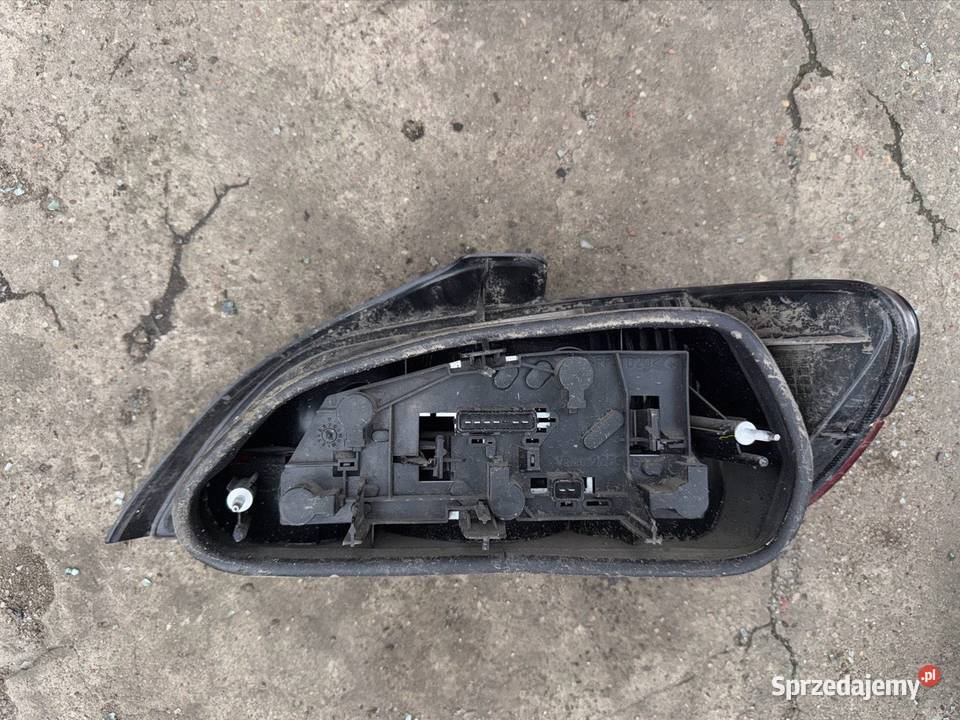 Lampa tył prawa Peugeot 406 sedan osobowe Ostrów Wielkopolski