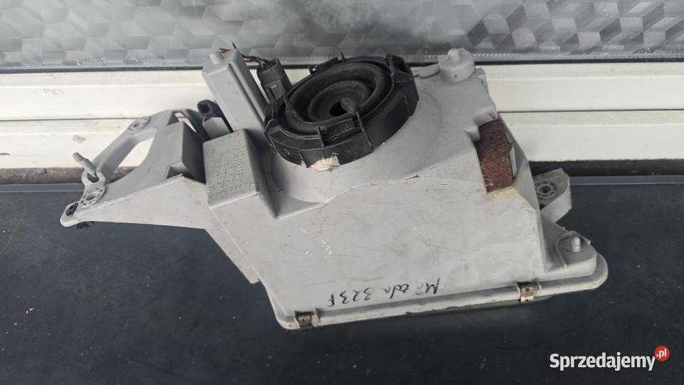 Lampa lewy przód do mazda 323 f osobowe Sosnowiec sprzedam