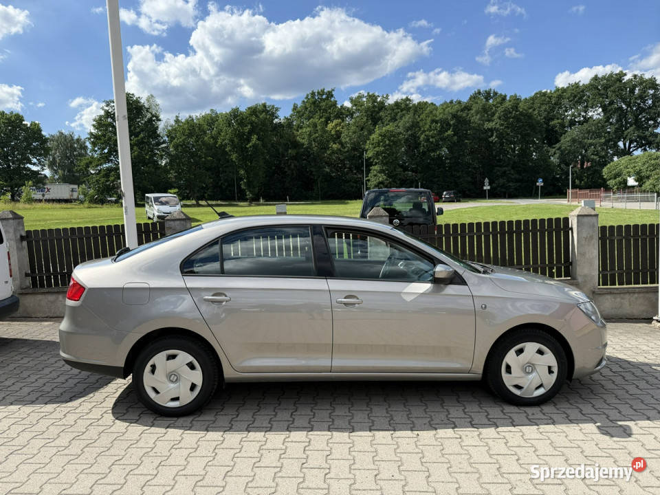 Seat Toledo 12 bezyna 105 ładny zarejestrowany z tempomat Bolesławiec sprzedam