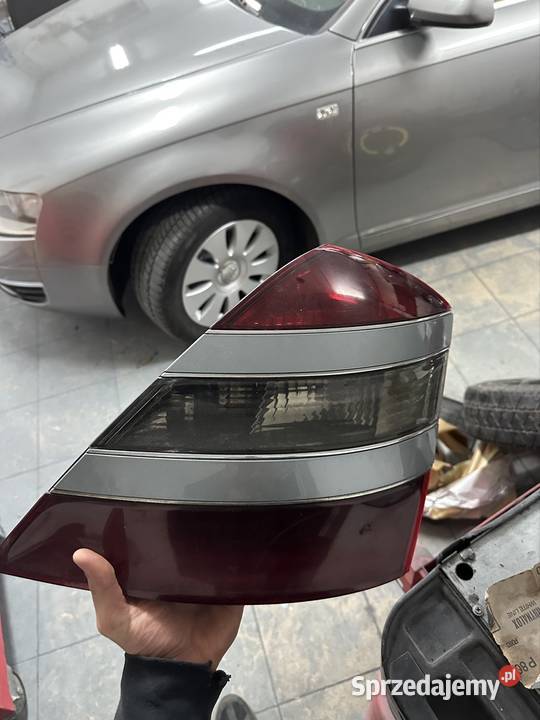 Prawa lampa w221 Kłobuck