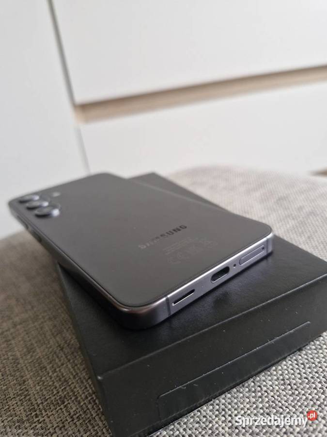 Samsung Galaxy S24 Śliwkowy kolor świetny stan Daleszyce sprzedam