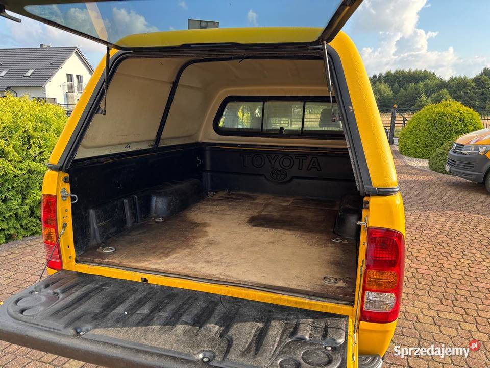 Toyota Hilux terenowa 2 osobowa sprowadzony sprzedam