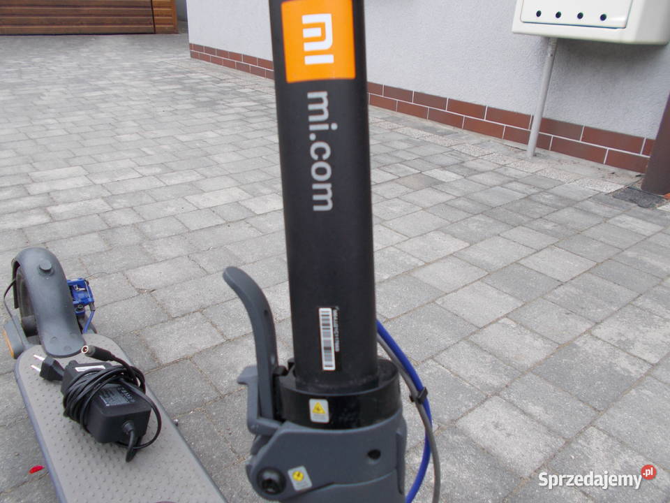 Hulajnoga Elektryczna z roku 2024 Brzeg