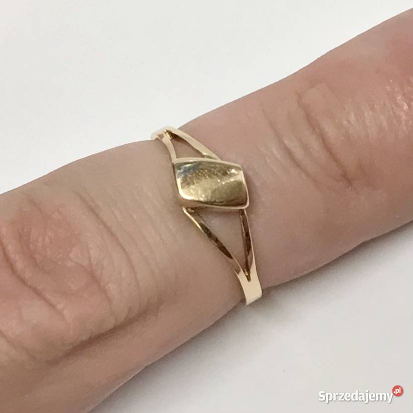 Złoty PIERŚCIONEK 14K KRÓLEWNY płaski TOP r13 złote sprzedam