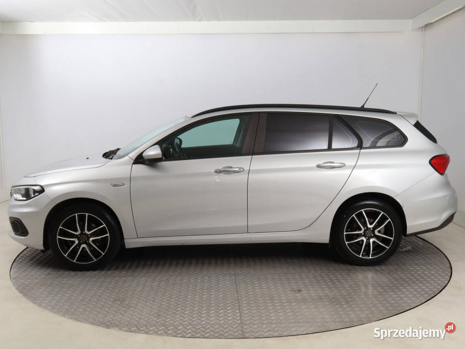 Fiat Tipo 14 TJet gniazdo USB