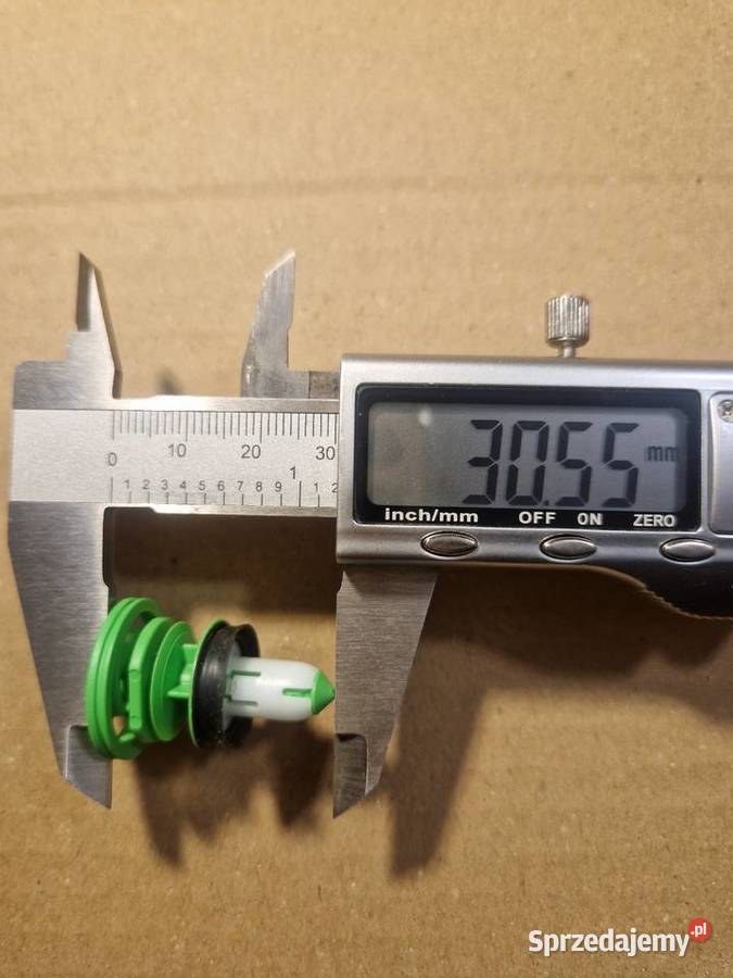 Kołki rozporowe tapicerki drzwiowe 49 sztuk Gdańsk