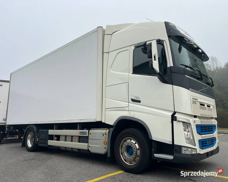 Chlodnia 2osiowy Volvo FH 460