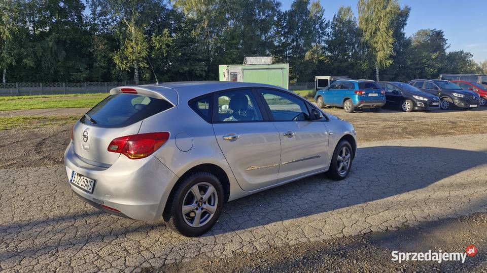 Opel Astra J nawigacja rozrządzie śląskie