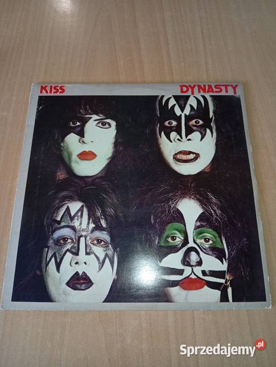 Kiss Dynasty rock