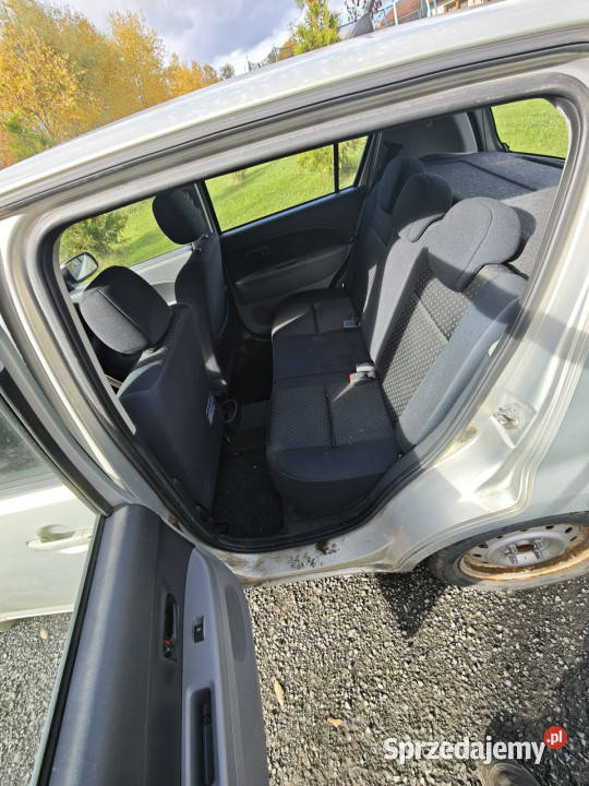 Daihatsu Sirion Daihatsu sirion 10 II 2004 Rok produkcji 2008 Rząśnik sprzedam