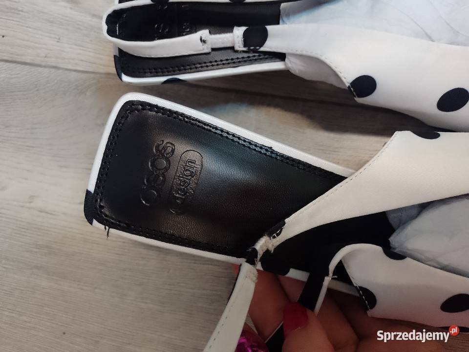 40 ASOS Nialot Czarne czółenka z odkrytą piętą z Kraków