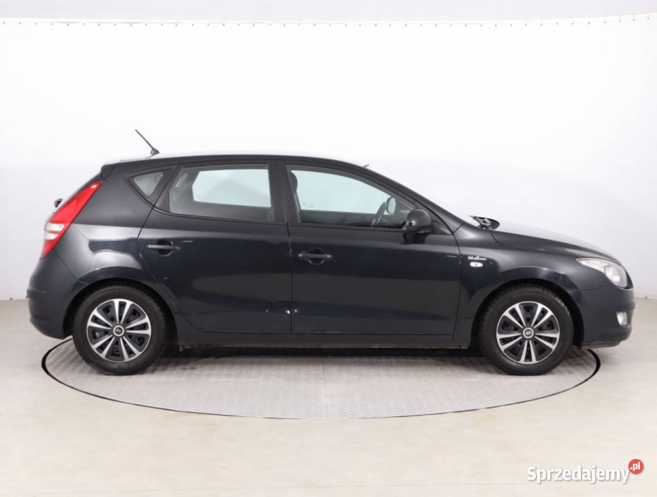 Hyundai i30 14 CVVT Rok produkcji 2010 Piaseczno sprzedam
