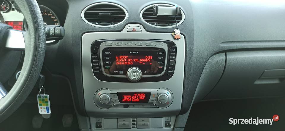 Ford Focus 16 b 102 Grzane fotele i szyba przód przyciemniane szyby zachodniopomorskie Szczecin sprzedam