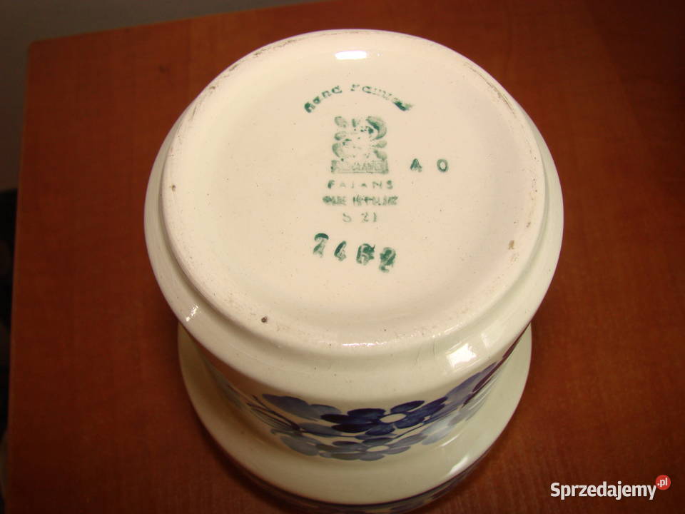 Włocławek fajansowy pojemnik
