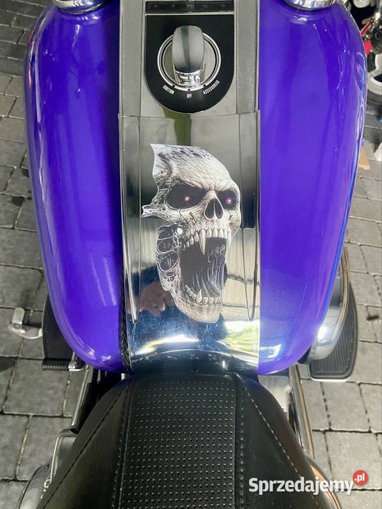 Przedłużenie dolnego panelu zbiornika paliwa do