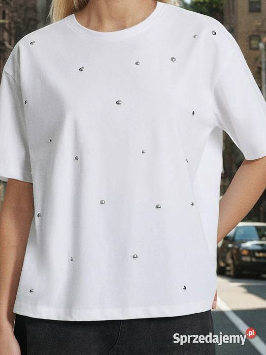 biały tshirt z dżetami Sinsay Olkusz
