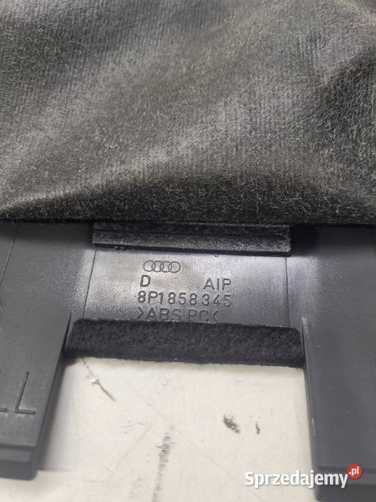 OSŁONA OBUDOWA KIEROWNICY AUDI A3 8P 8P1858345 osobowe Przystajń