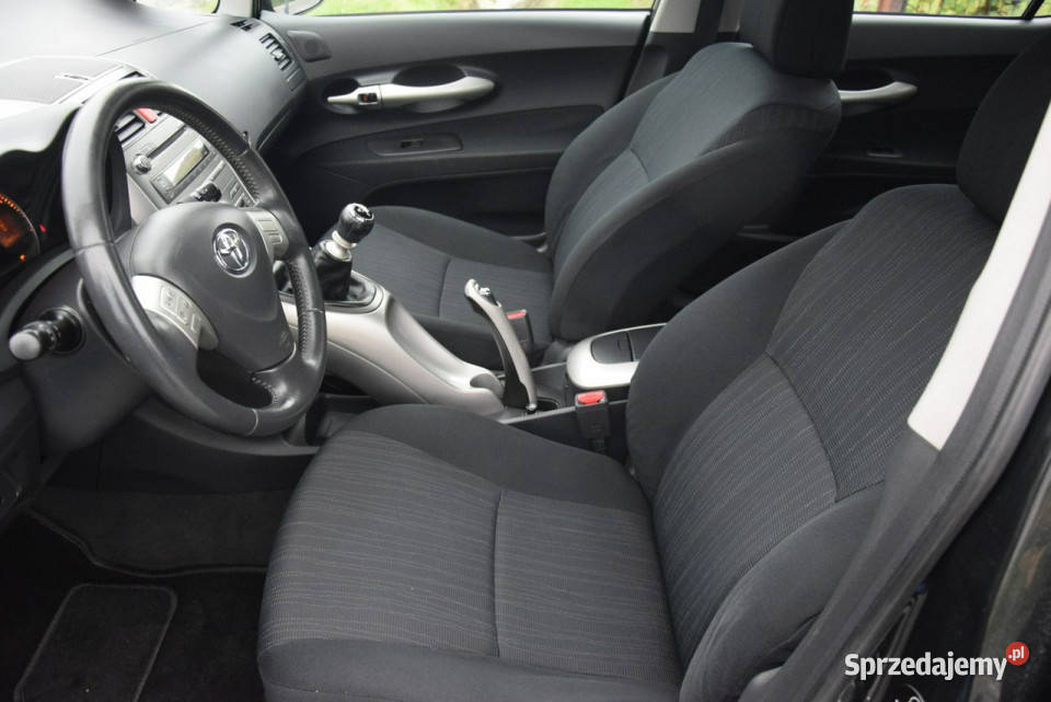 Toyota Auris 16B Klimatronik Oryginał Lakier manualna Toyota Majdan Sieniawski