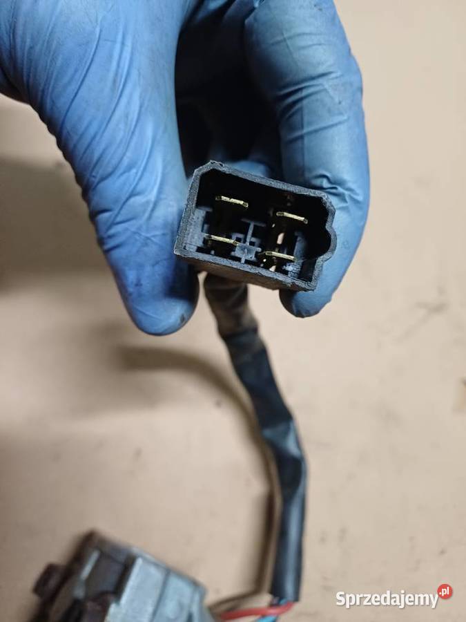 Stacyjka Fiat 126p 125p Polonez 4 piny 2