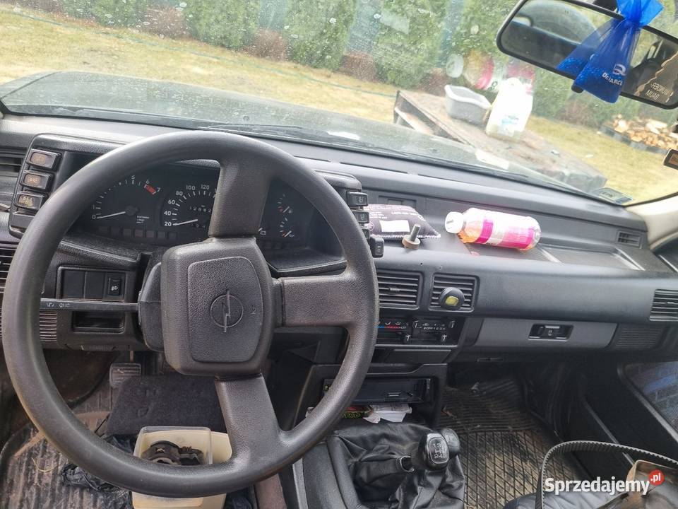 Opel frontera a uszkodzony na sprężynach Piaseczno