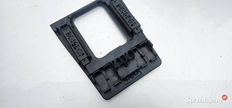 Panel szyb mercedes w202 2028208210 Zbąszyń