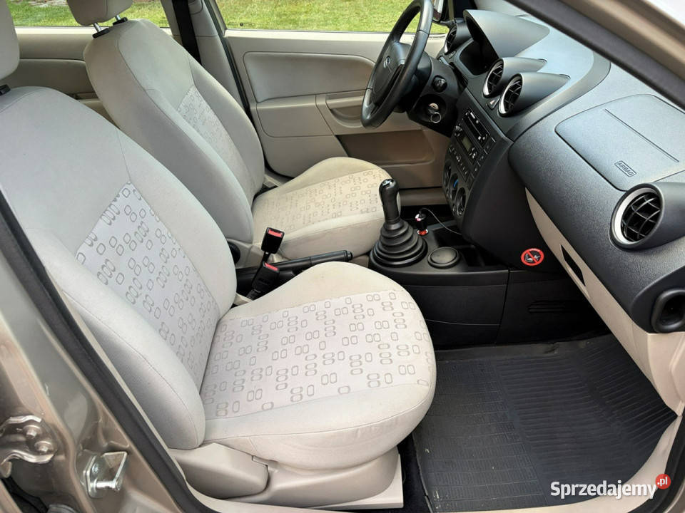 Ford Fiesta 14 benzyna 80 5 drzwi Klimatyzacja Fiesta Lipówki