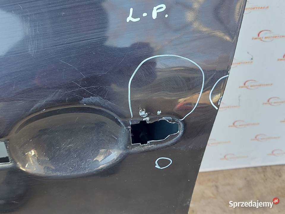NISSAN JUKE F15 15r drzwi lewe przód 180 osobowe Kielce