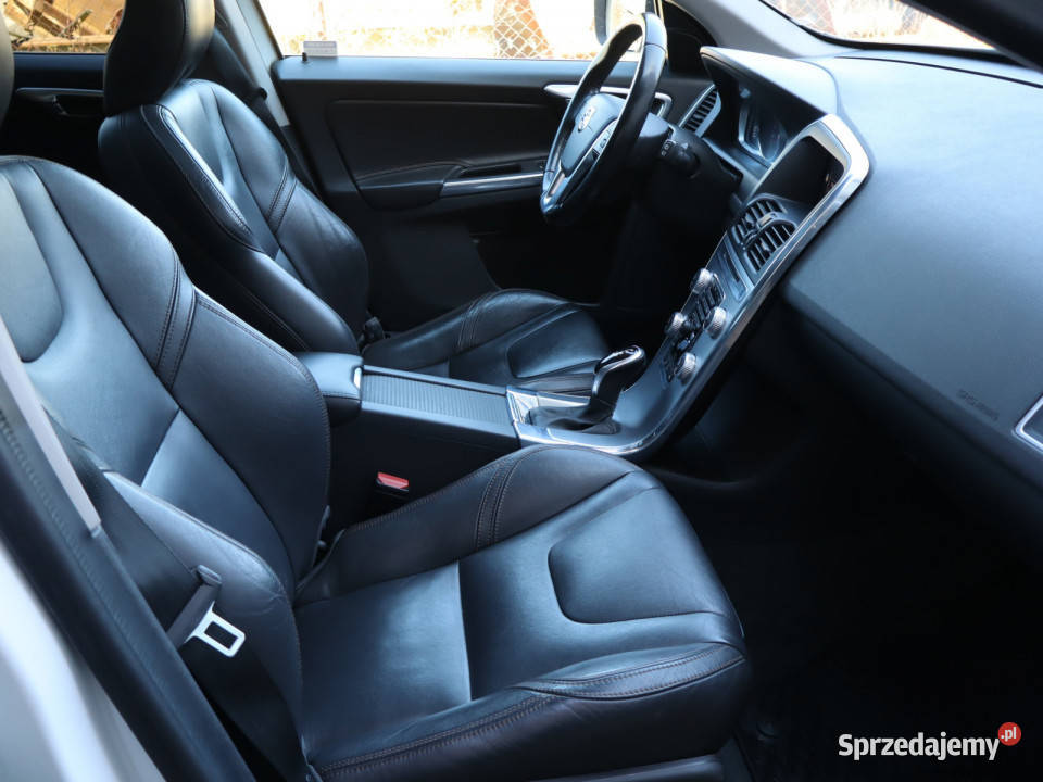 Volvo XC60 D4 elektryczne szyby śląskie Katowice sprzedam