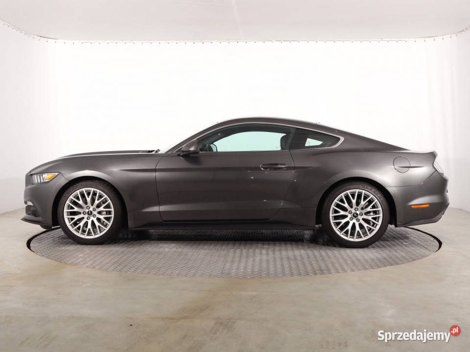 Ford Mustang 23 EcoBoost ASR (kontrola trakcji)