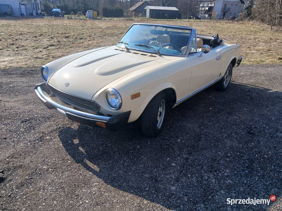 Fiat 124 spider 20 pininfarina abarth Wieliczka