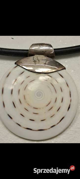 Naszyjnik srebrny z muszlą Radom