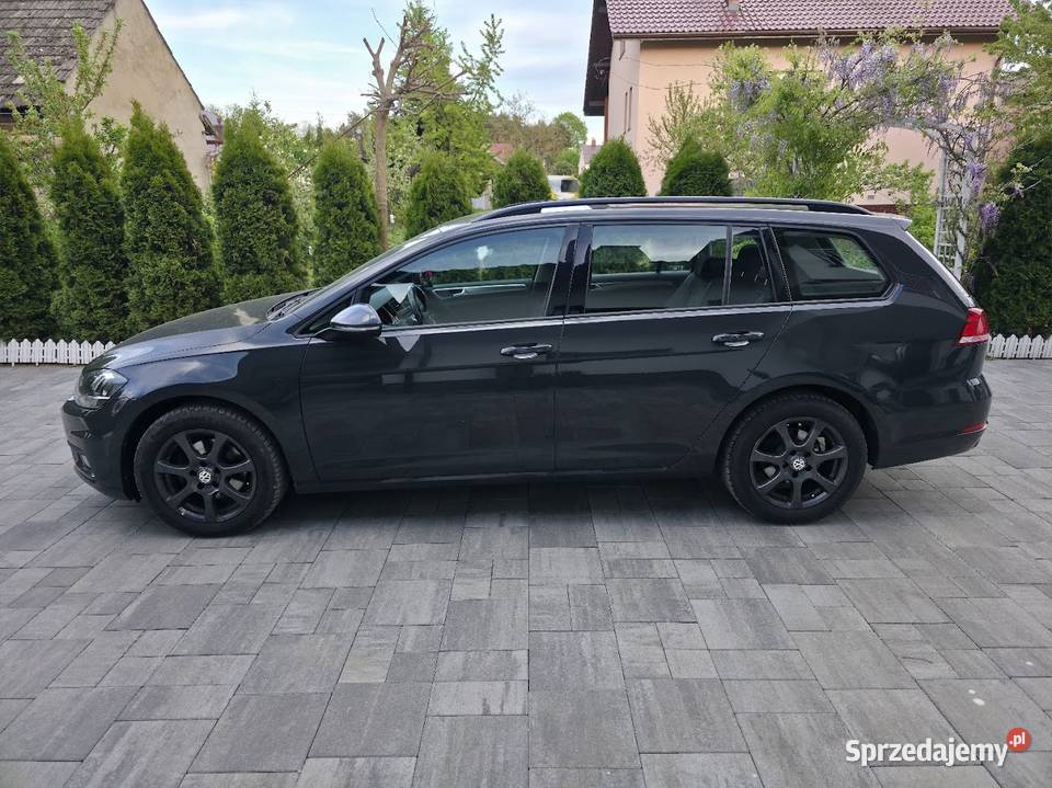 VW GOLF 7 VARIANT 2019 10 TSI 115 manualna podkarpackie Kozłów