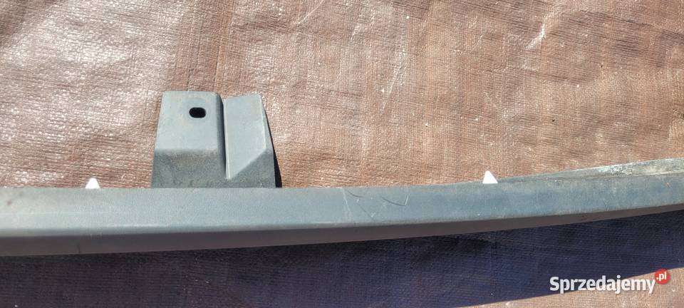 SEAT ARONA PRAWY PRÓG LISTWA PROGOWA PRAWA Ruda Śląska