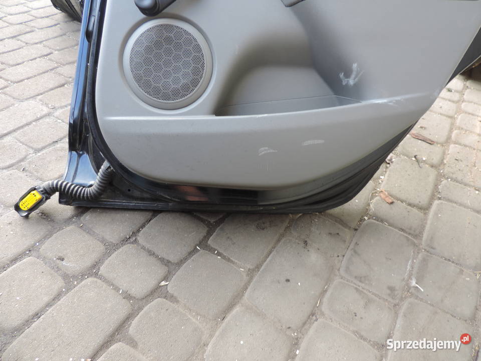 DRZWI PRAWY TYŁ PRAWE TYLNE RENAULT MEGANE III Rok produkcji 2010 Nowy Sącz