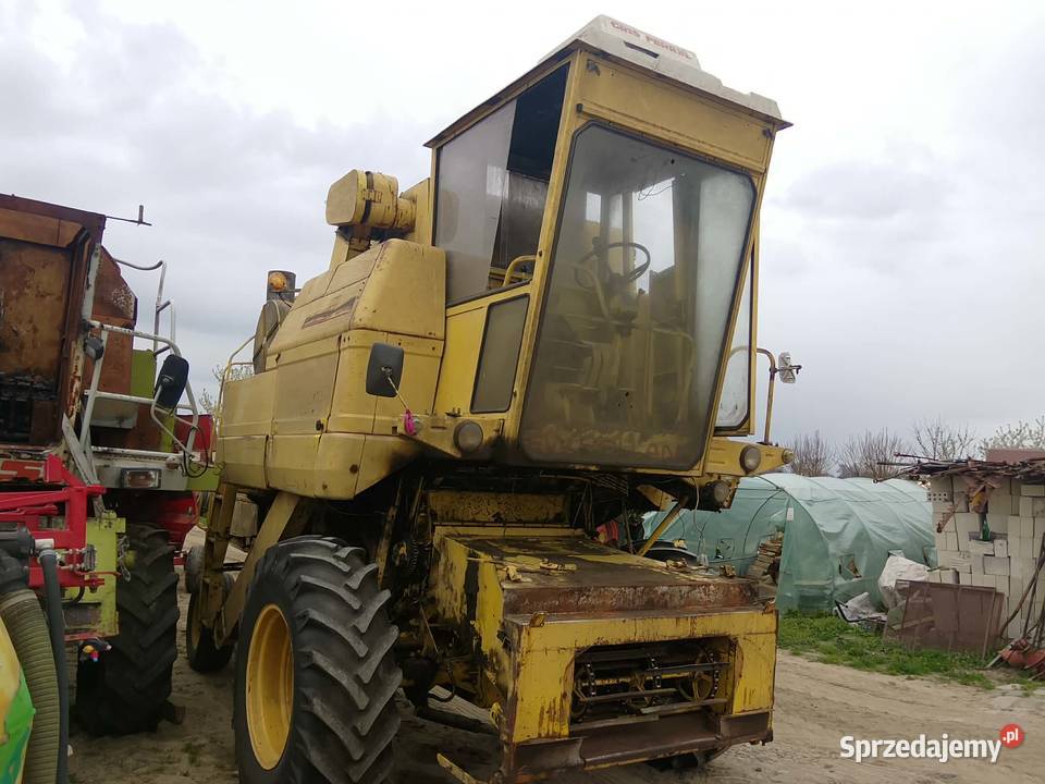 Kombajn zbożowy Holland 1540 kabina sieczkarnia New Holland Skaryszew