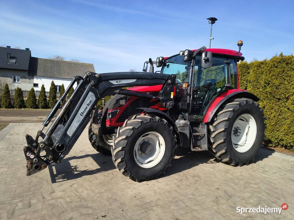 Valtra A134 z ładowaczem Grabów Szlachecki