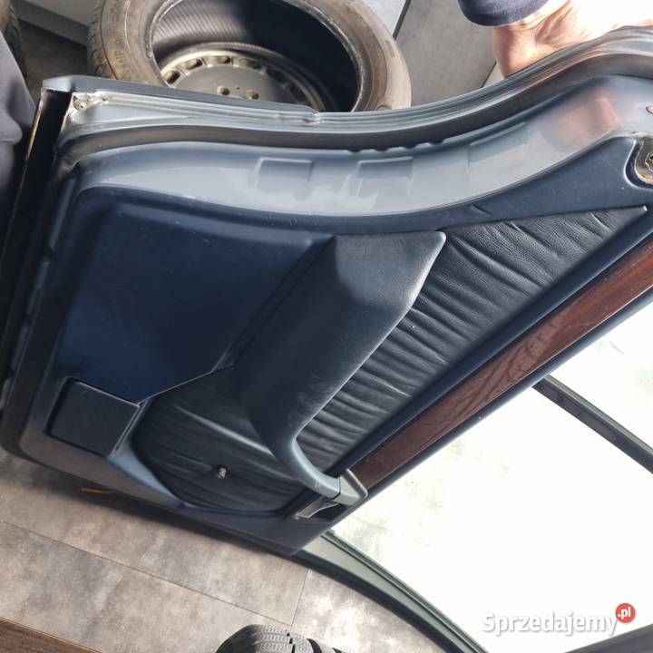 Boczki skóra niebieska MErcedes W124 300D turbo osobowe