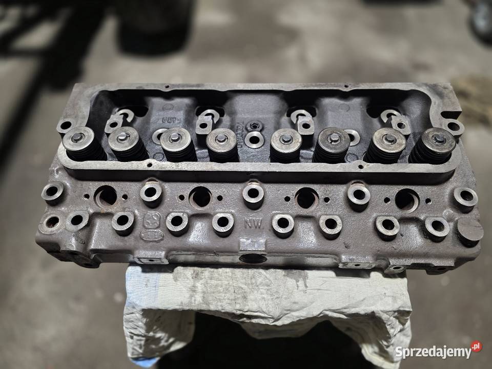 Głowica Perkins at4236 Massey Ferguson 3070 wielkopolskie Bukówiec Górny