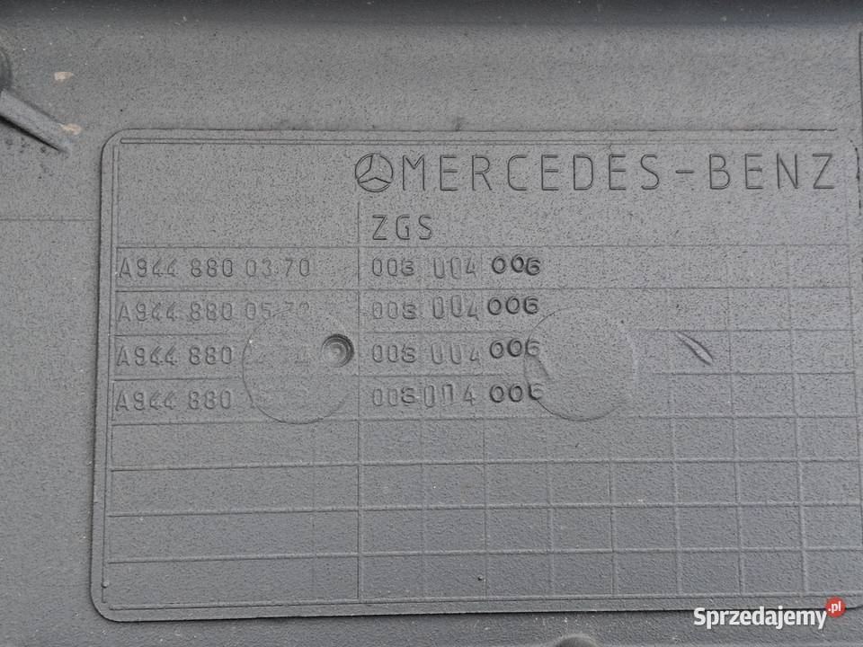 MERCEDES AXOR 2 II NAROŻNIK ZDERZAKA PRAWY Bieleń