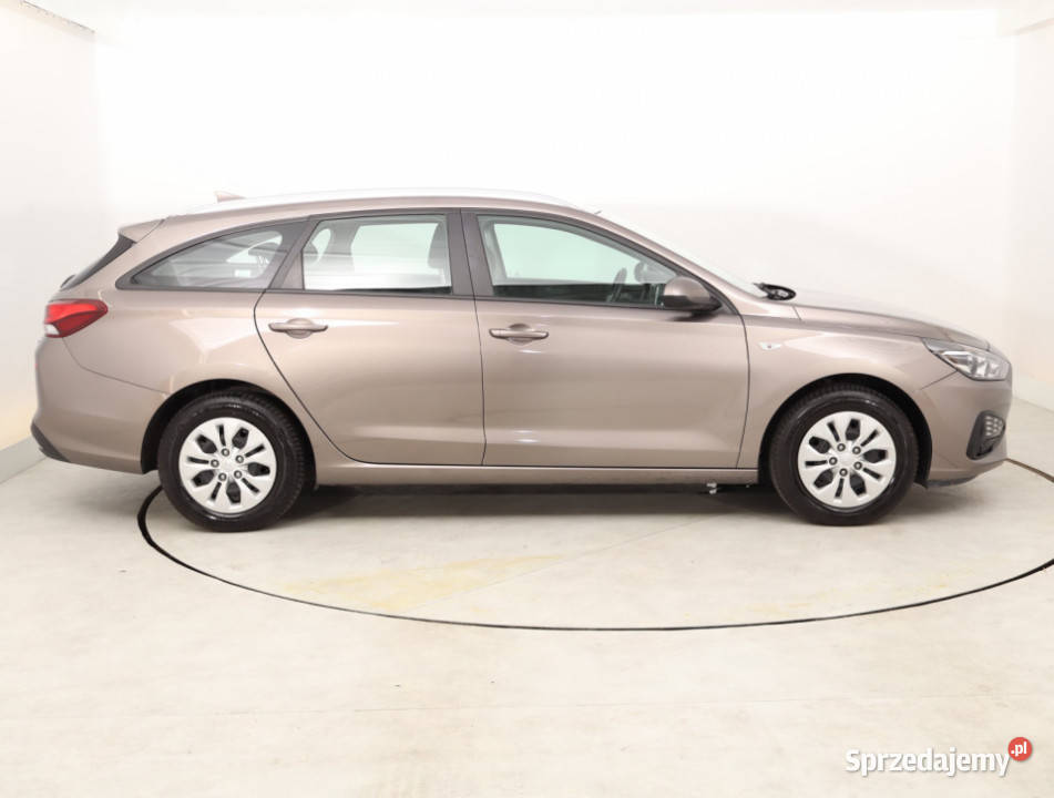 Hyundai i30 15 DPI benzyna Bielany Wrocławskie