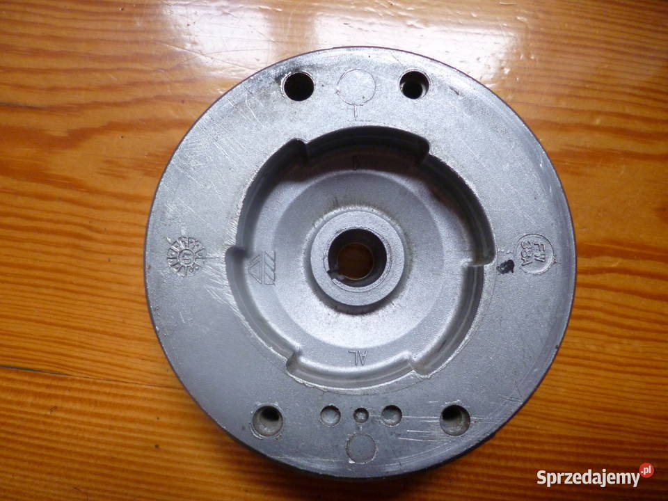 Piła spalinowa Dolmar 100S Makita DCS 400 koło