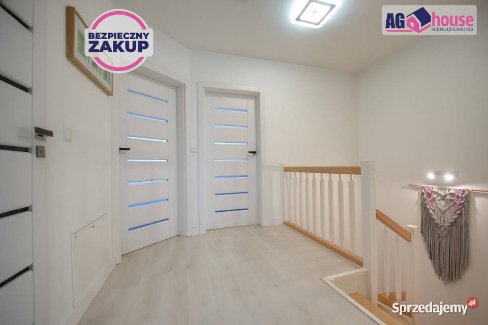 sprzedaży domu szeregowego Banino Halna 111m2 sprzedam