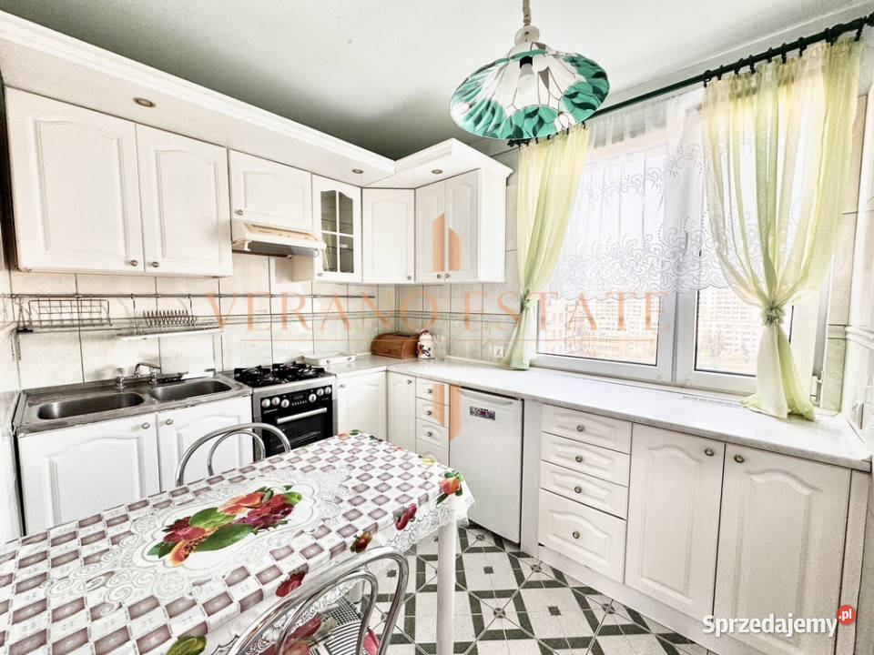 2 pokoje 43 m Winda Balkon 710p Ustronie oddzielna kuchnia Radom