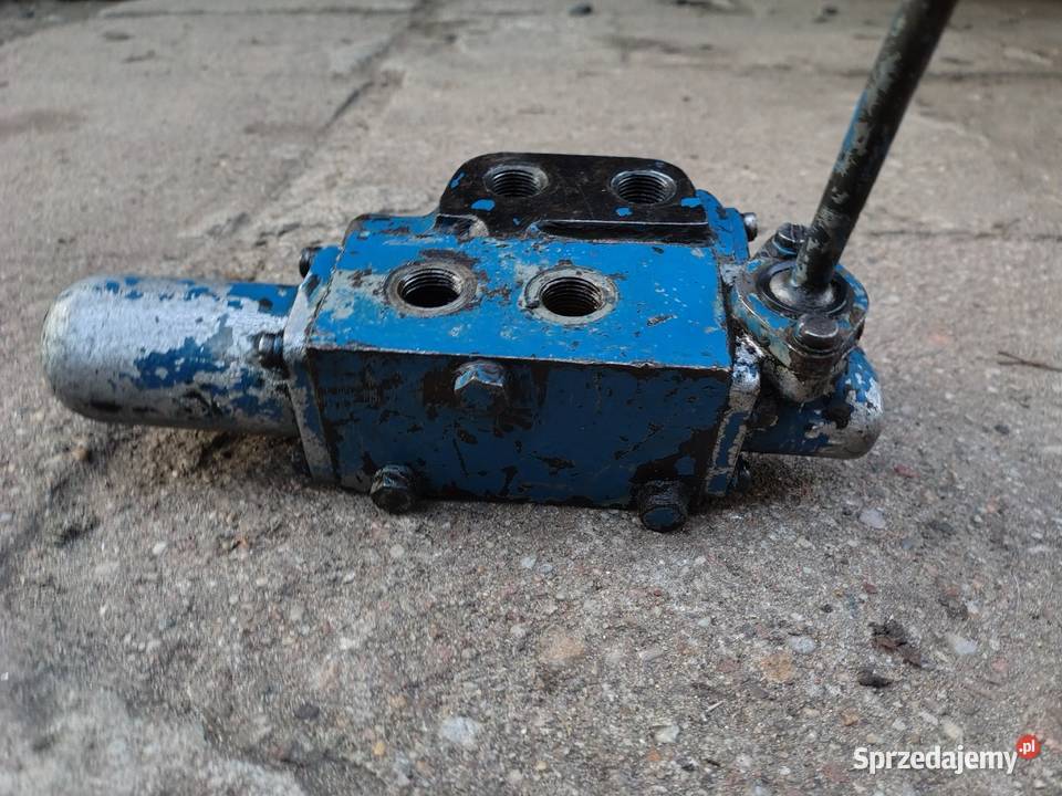 Rozdzielacz hydrauliczny na błotnik do Ursus Odechów