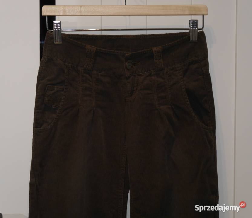 IKKS świetne spodnie biodrówki dzwony 32 XXS Wrocław