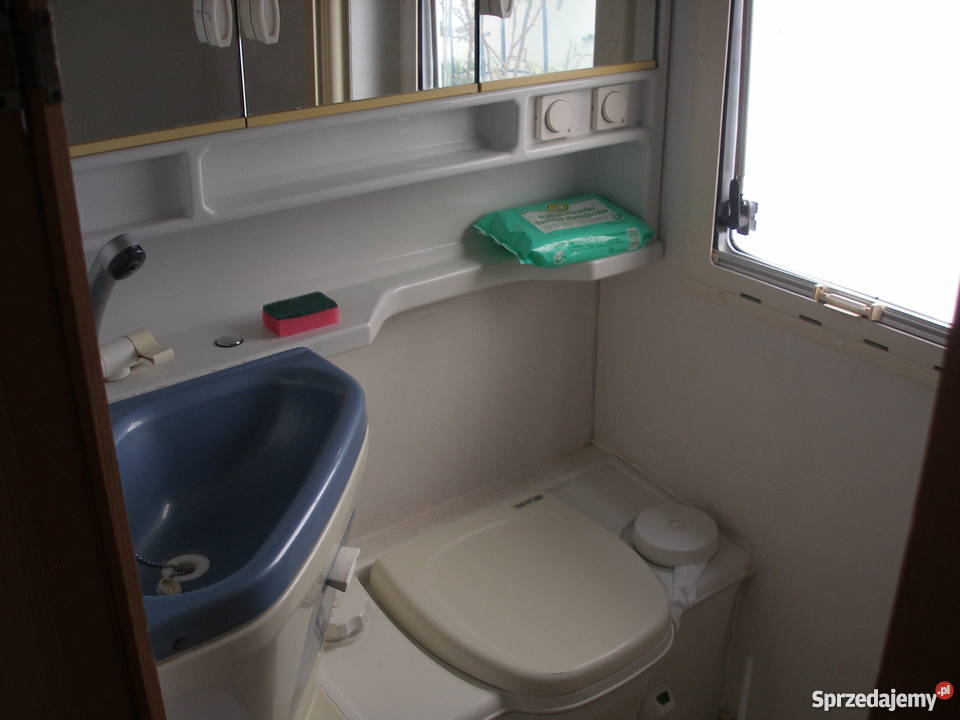 Kamper ładny i wygodny Inne pojazdy i łodzie mazowieckie Raszyn