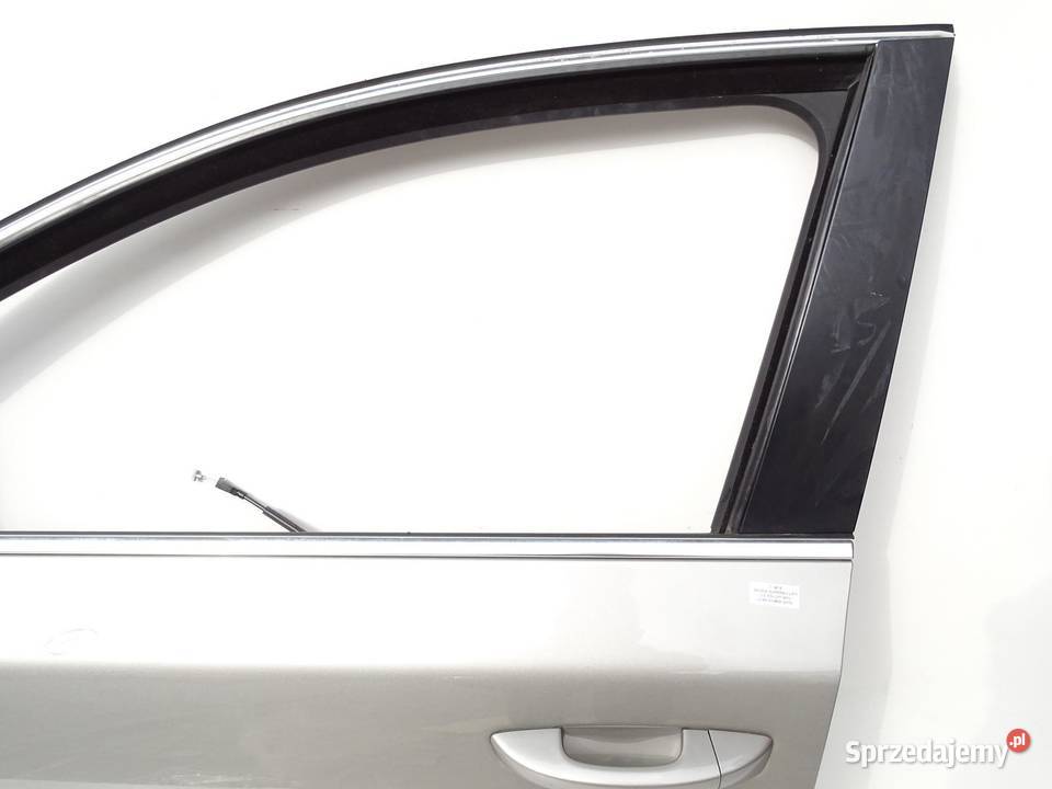 DRZWI LEWY PRZÓD LEWE PRZEDNIE LF8H SKODA SUPERB osobowe Drzwi małopolskie