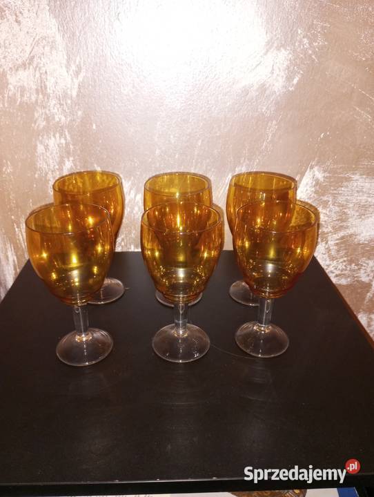 6 kieliszków do wina kolor bursztynowy lubelskie Biłgoraj