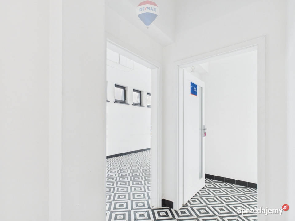 Lokal biurowousługowy Nowy Targ Składowa Ilość pomieszczeń 3